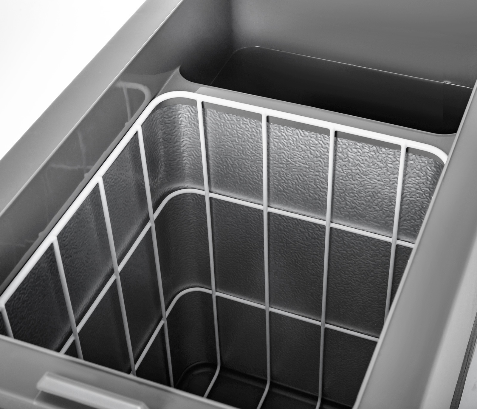 Autochladnička kompresorová, autolednice, objem 55l, napájení 12V, 24V nebo 230V, LCD displej, bluetooth aplikace