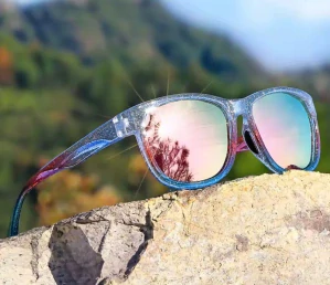 Sluneční brýle polarizační, obroučky transparentní modré, modrá skla