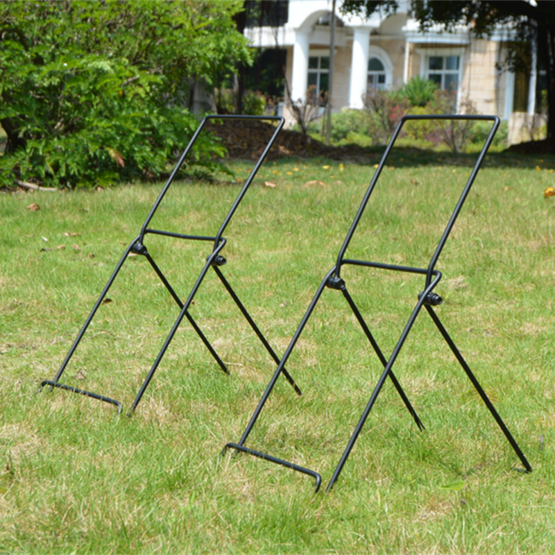 Skládací podpěry pro přenosné solární panely 