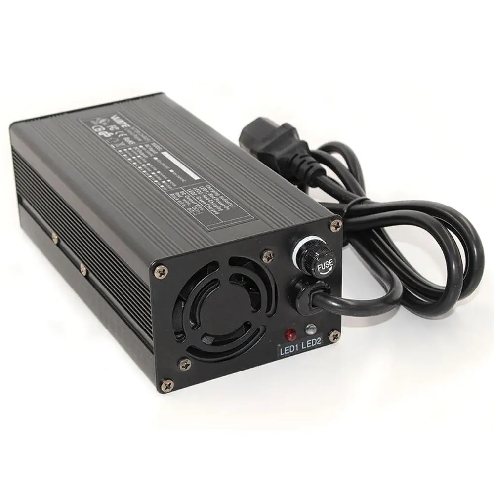 Nabíječka pro LiFePO4 baterie 51,2V 16 článků nabíjecí proud 8A nabíjecí napětí 58,4V