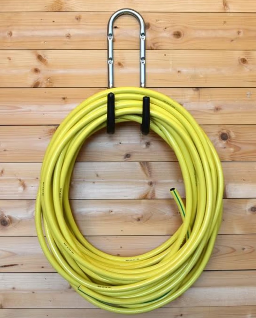 Držák na kolo - instalace na zeď prostřednictvím 2 vrutů