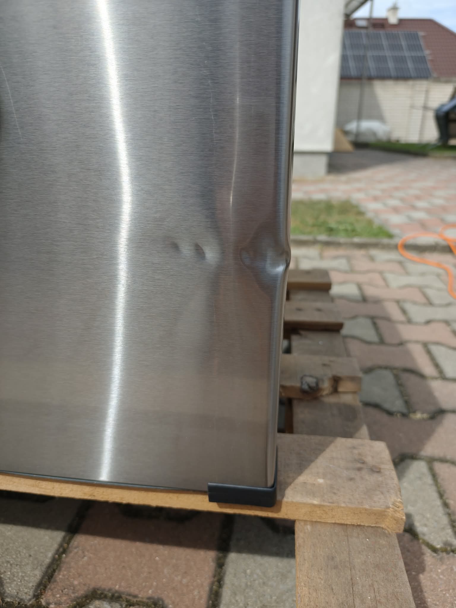 Autochladnička kompresorová Alpicool, autolednice, objem 60l, napájení 12V, 24V nebo 230V, LCD displej,