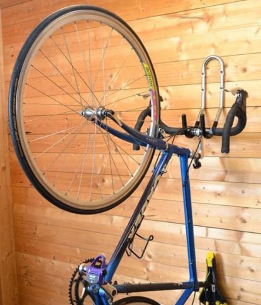 Držák na kolo - instalace na zeď prostřednictvím 2 vrutů