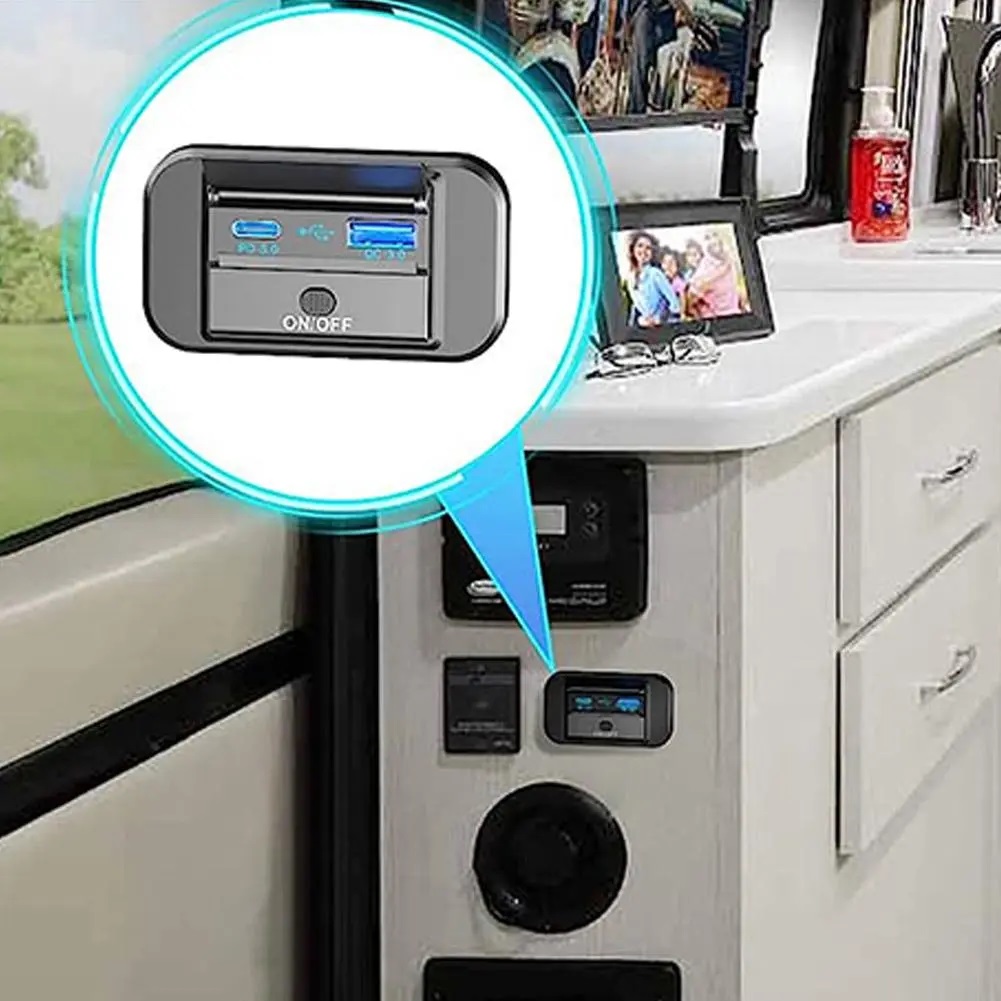 Duální USB nabíječka zásuvka pro nabíjení do karavanu dodávky nebo lodě 2x QC3 12V-24V