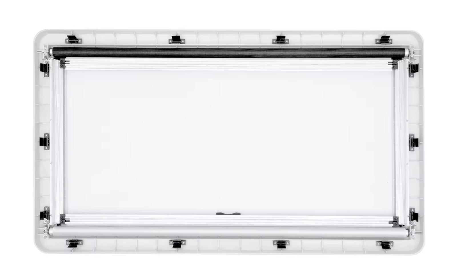 RV Camper Boční okno akrylové s výklopným systémem, roletka, moskytiéra a vnitřní rámeček, vnější barva černá, rozměr 900x500mm