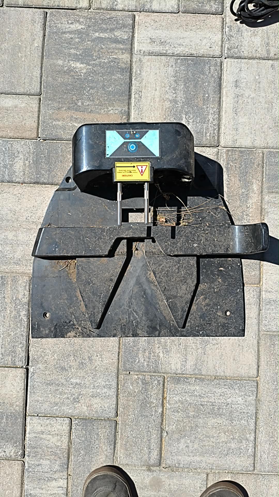 POUŽITÉ - Robotická sekačka Smart BM2 s dokovací stanicí