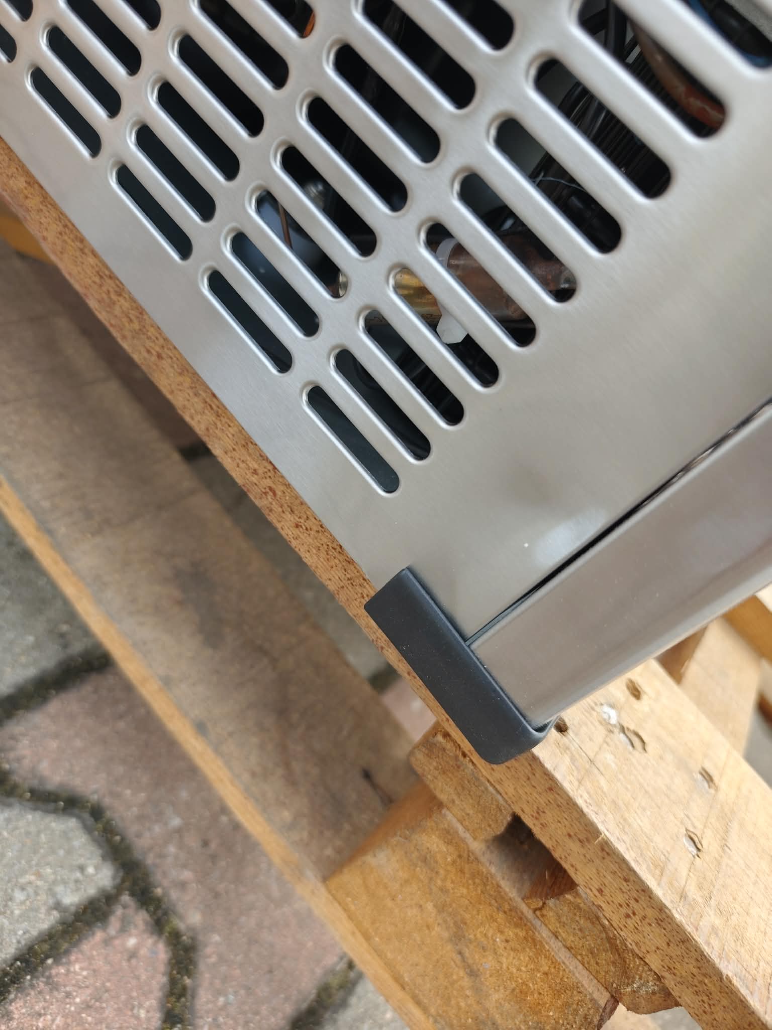 Autochladnička kompresorová Alpicool, autolednice, objem 60l, napájení 12V, 24V nebo 230V, LCD displej,
