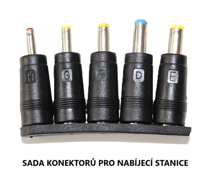 Přenosný solární panel 21W s konektory 12V a 5V USB, solární nabíječka, USB konektor, poutka pro uchycení