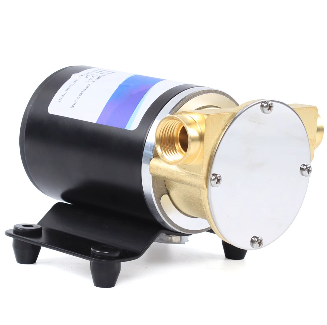 Spínací čerpadlo s rotorem 30l/min, samonasávací, napájení 12V