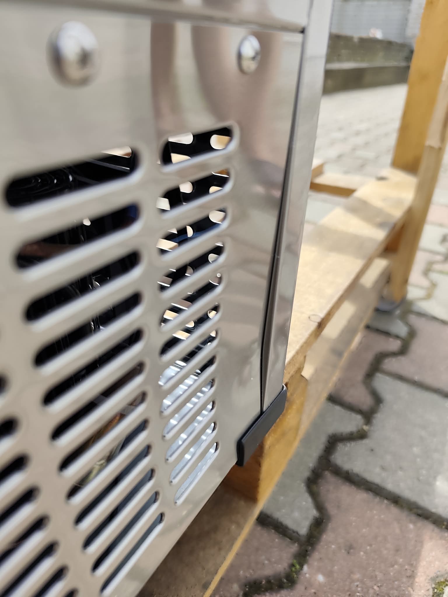 Autochladnička kompresorová Alpicool, autolednice, objem 60l, napájení 12V, 24V nebo 230V, LCD displej,
