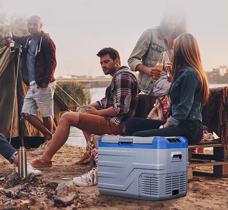 Autochladnička kompresorová, autolednice, objem 30l, napájení 12V, 24V nebo 230V, LCD displej, bluetooth aplikace, šedo-modrá