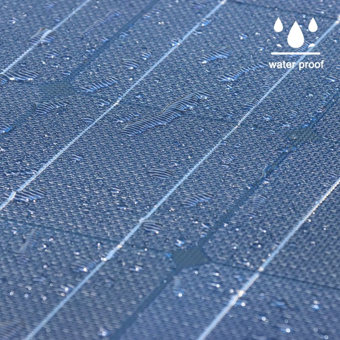 Flexibilní solární panel tmavý 100Wp, 18V, 5,5A s hrubým bodovým povrchem (ETFE) pro vyšší účinnost, rozměr 1050 x 540mm