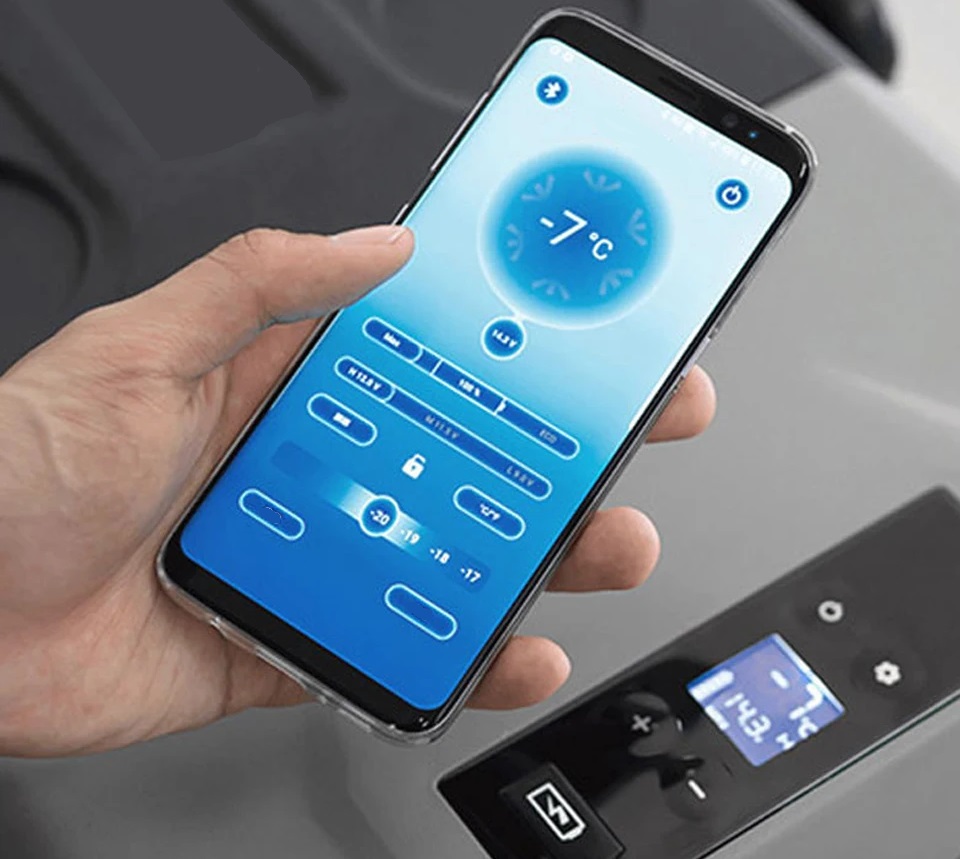 Autochladnička kompresorová, autolednice, objem 30l, napájení 12V, 24V nebo 230V, LCD displej, bluetooth aplikace, s kolečky pro snadný přesun